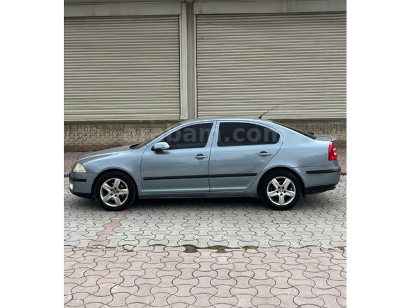 UĞUR MOTORS DAN Skoda Octavia 1.6 Elegance 2005 Model Konya