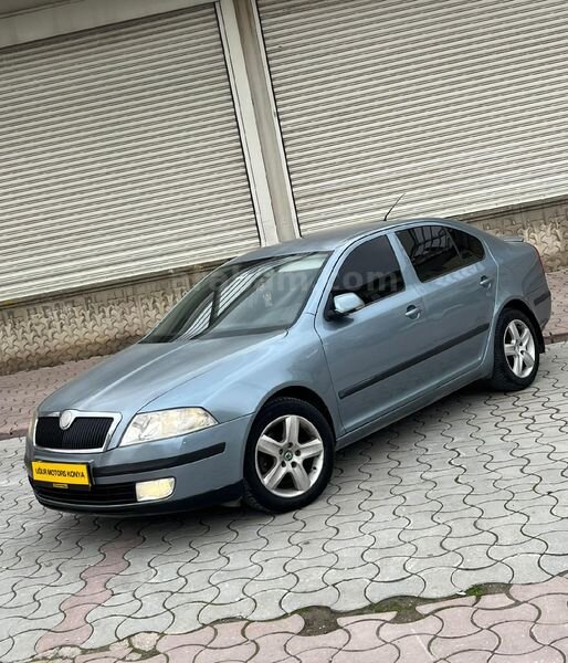 Galeriden Skoda Octavia 1.6 Elegance 2005 Model Konya 378.000 km Gri (titanyum)