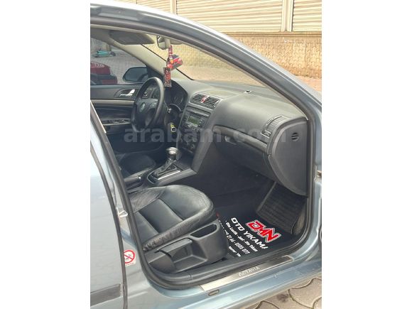 UĞUR MOTORS DAN Skoda Octavia 1.6 Elegance 2005 Model Konya