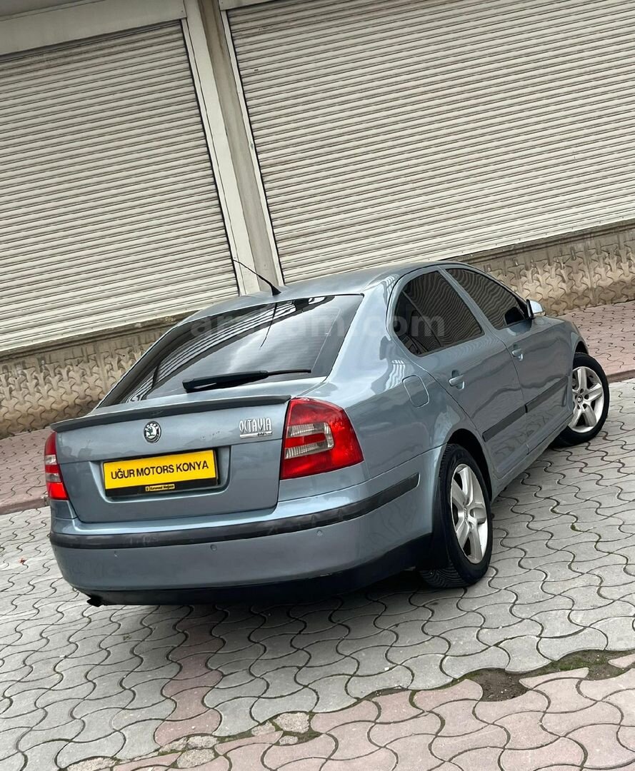 Galeriden Skoda Octavia 1.6 Elegance 2005 Model Konya 378.000 km Gri (titanyum) 6