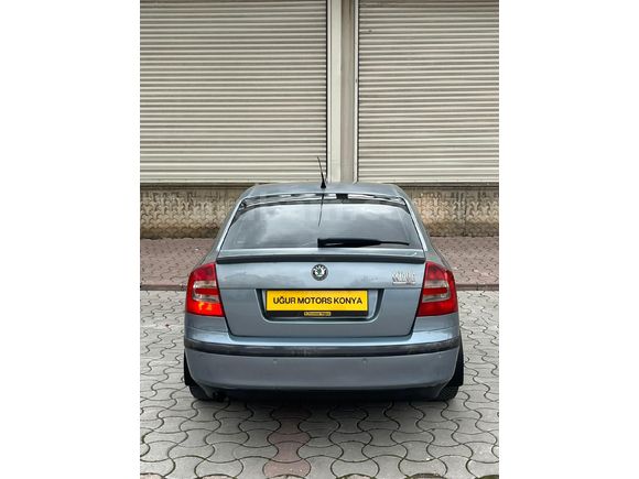 UĞUR MOTORS DAN Skoda Octavia 1.6 Elegance 2005 Model Konya