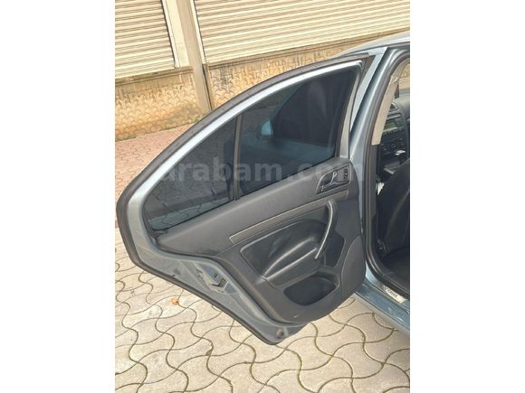 UĞUR MOTORS DAN Skoda Octavia 1.6 Elegance 2005 Model Konya