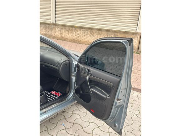 UĞUR MOTORS DAN Skoda Octavia 1.6 Elegance 2005 Model Konya
