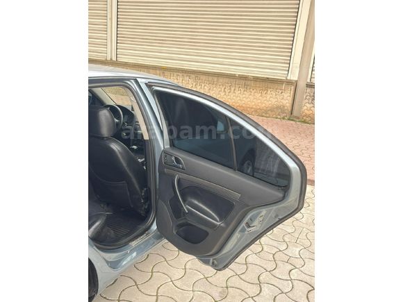 UĞUR MOTORS DAN Skoda Octavia 1.6 Elegance 2005 Model Konya