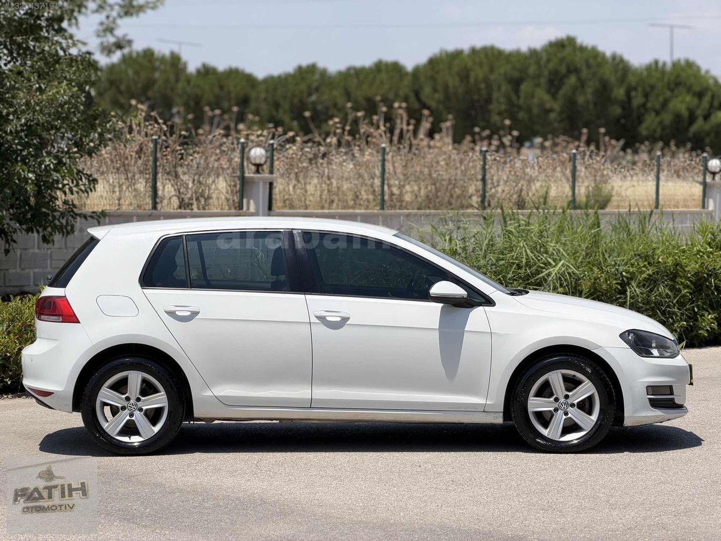 Galeriden Volkswagen Golf 1.6 TDi BlueMotion Comfortline 2015 Model Denizli 198.000 km Beyaz 3