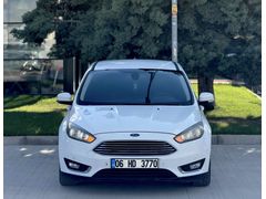 Sahibinden Ford Focus 1.6 TDCi Titanium 2015 Model  215.000 km Beyaz