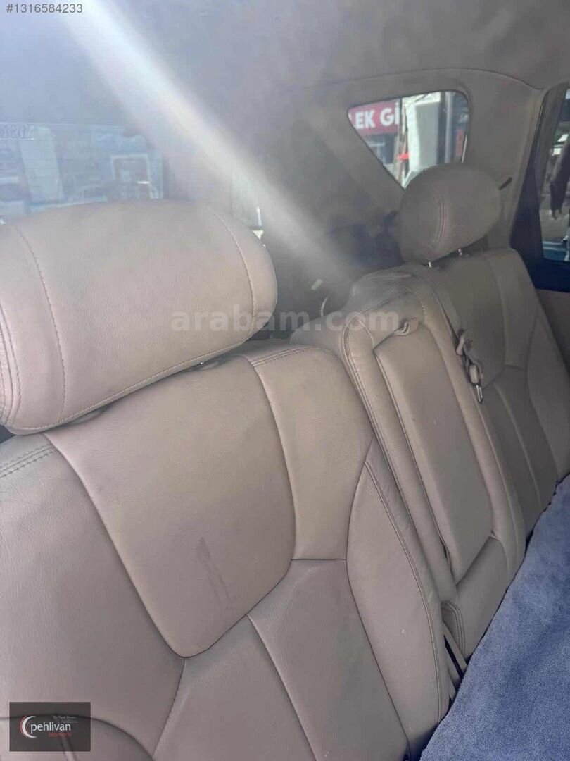 Galeriden KGM SsangYong Rexton 2.0 e-XDI W 4x4 Limited 2014 Model Erzurum 220.000 km Beyaz 5