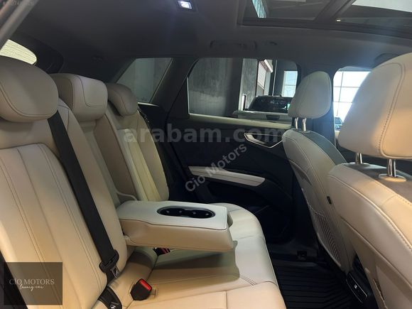-CİO MOTORS-Q4 55 E-TRON QUATRRO-GECE PAKETİ-21J-KEYLESS GO-