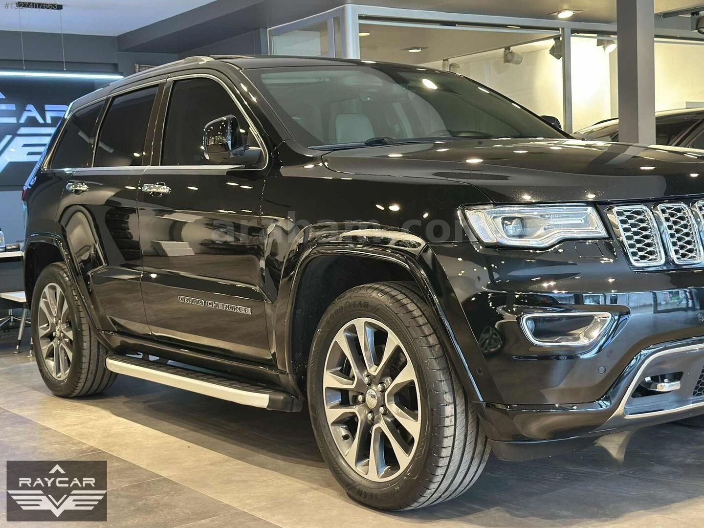 Galeriden Jeep Grand Cherokee 3.0 CRD Overland 2017 Model Zonguldak 170.000 km Siyah 7