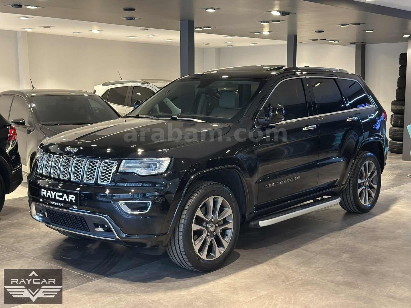 Galeriden Jeep Grand Cherokee 3.0 CRD Overland 2017 Model Zonguldak 170.000 km Siyah 3