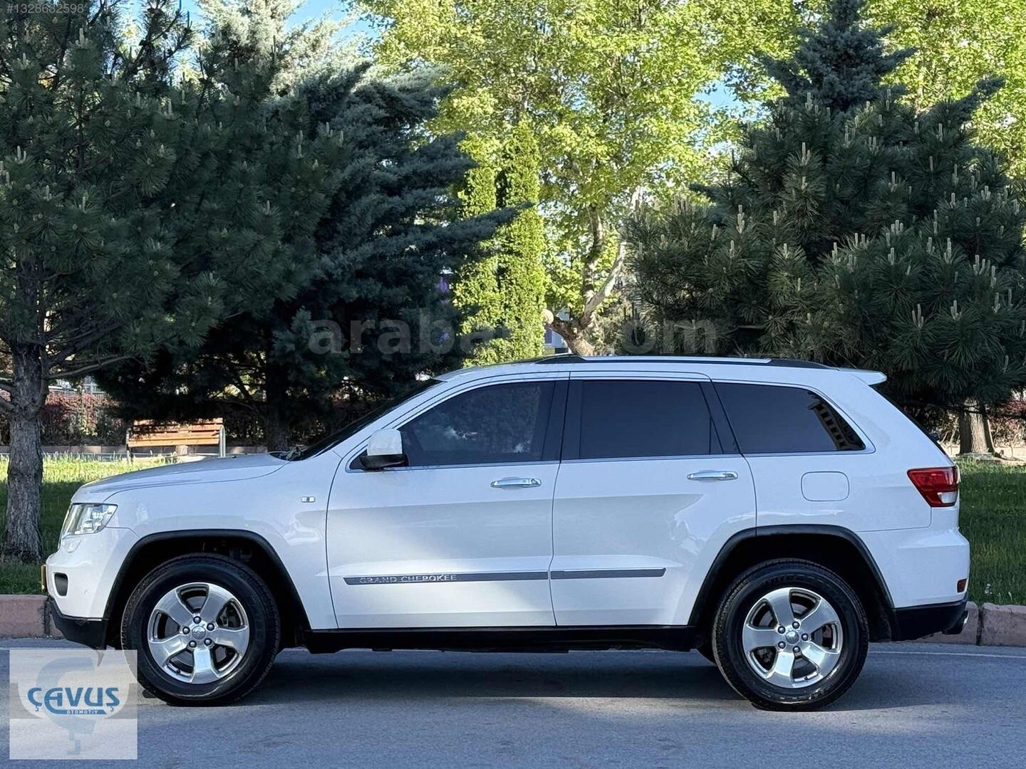 Galeriden Jeep Grand Cherokee 3.0 CRD Limited 2011 Model Kayseri 250.000 km Beyaz 3