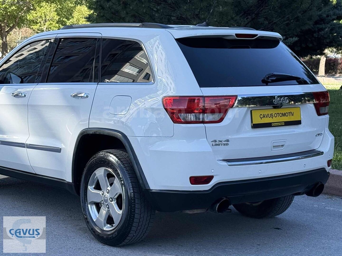 Galeriden Jeep Grand Cherokee 3.0 CRD Limited 2011 Model Kayseri 250.000 km Beyaz 7