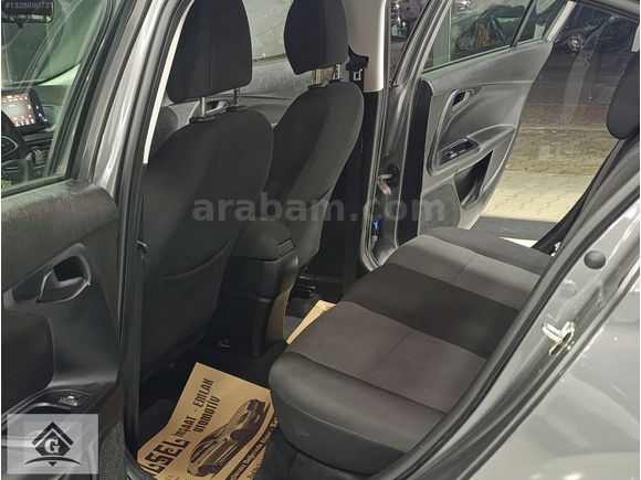 2023 MODEL 1.3 MULTİJET FIAT EGEA EASY PLUS K.K 12 TAKSİT