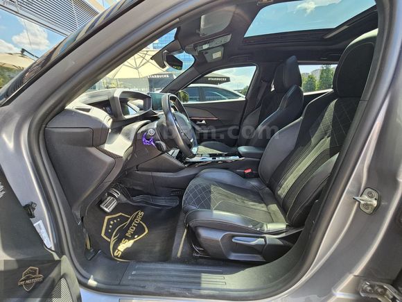 SMS MOTORS 2022 PEUGEOT E-2008 GT+CAMTAVAN+KEYLESS+ISTMA