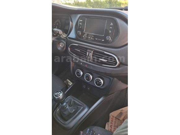 Sahibinden Fiat Egea 1.4 Fire Easy 2023 Model