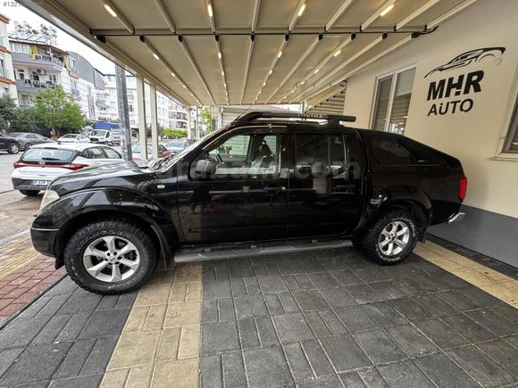 NAVARA 2.5 D 4X4 LE OTOMATİK