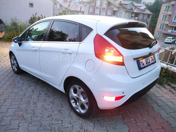 Sahibinden Ford Fiesta 1.4 Titanium 2011 Model