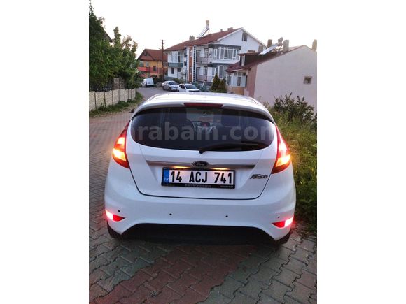 Sahibinden Ford Fiesta 1.4 Titanium 2011 Model