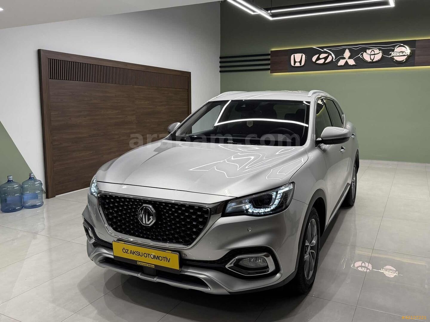 ÖZ AKSU- HATASIZ BOYASIZ DEĞİŞENSİZ 9.300 KM'DE MG HS 2