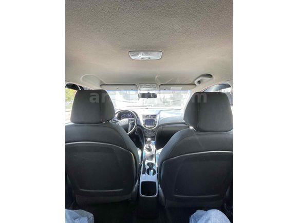 Sahibinden Hyundai Accent Blue 1.6 CRDI Mode Plus 2017 Model 