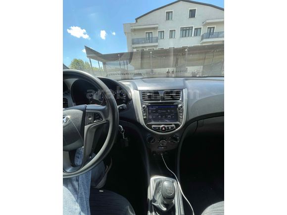 Sahibinden Hyundai Accent Blue 1.6 CRDI Mode Plus 2017 Model 