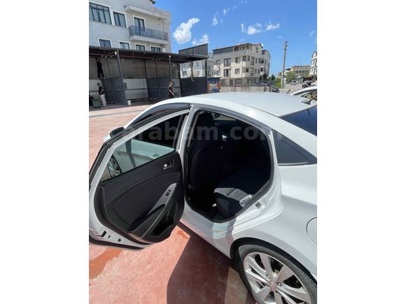 Sahibinden Hyundai Accent Blue 1.6 CRDI Mode Plus 2017 Model 