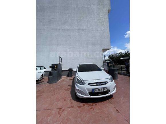 Sahibinden Hyundai Accent Blue 1.6 CRDI Mode Plus 2017 Model 