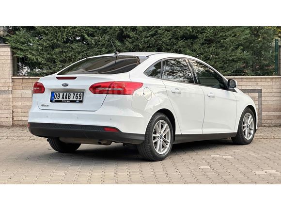 Sahibinden Ford Focus 1.6 Ti-VCT Trend X 2017 Model  191.000 km Bordo