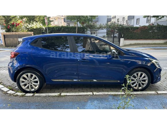 Servis Bakımlı Renault Clio 1.0 TCe Touch Lacivert