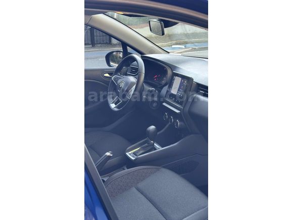 Servis Bakımlı Renault Clio 1.0 TCe Touch Lacivert