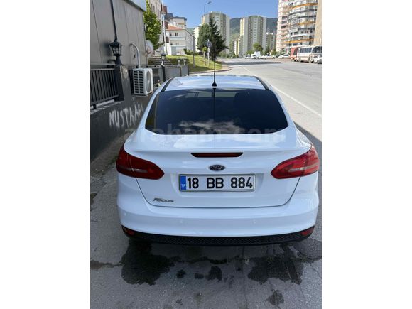 Sahibinden Ford Focus 1.6 Ti-VCT Style 2015 Model 