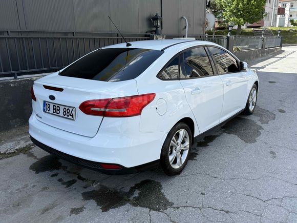 Sahibinden Ford Focus 1.6 Ti-VCT Style 2015 Model 