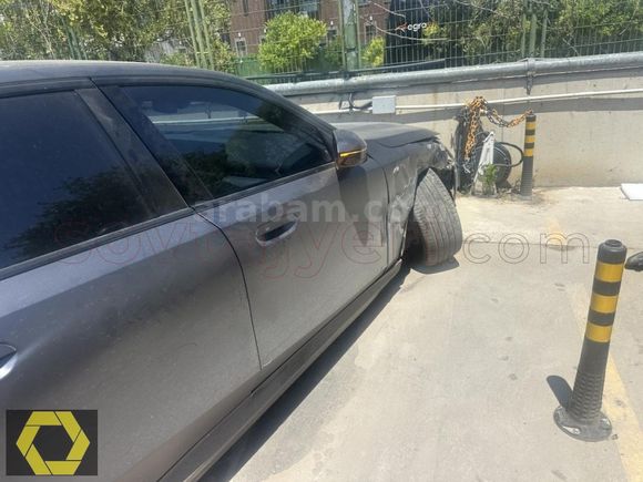 2024 BMW İ5 AİRBAGLAR ORJİNAL ÇALIŞIYOR YÜRÜYOR