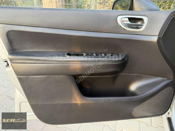 DEĞİŞENSİZ SUNROOFLU XT PREMİUM 307