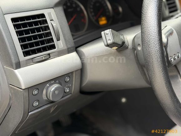 FEVZİ SÜLDÜR'DEN 2004 MODEL OPEL VECTRA 1.6 COMFORT
