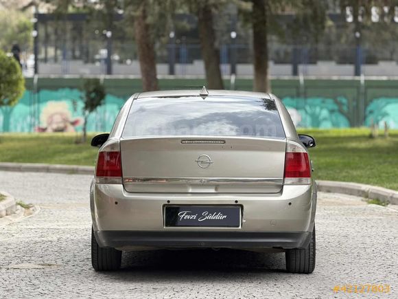 FEVZİ SÜLDÜR'DEN 2004 MODEL OPEL VECTRA 1.6 COMFORT