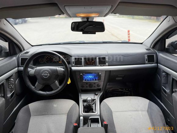 FEVZİ SÜLDÜR'DEN 2004 MODEL OPEL VECTRA 1.6 COMFORT