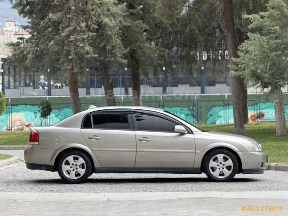 FEVZİ SÜLDÜR'DEN 2004 MODEL OPEL VECTRA 1.6 COMFORT