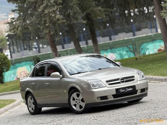 FEVZİ SÜLDÜR'DEN 2004 MODEL OPEL VECTRA 1.6 COMFORT