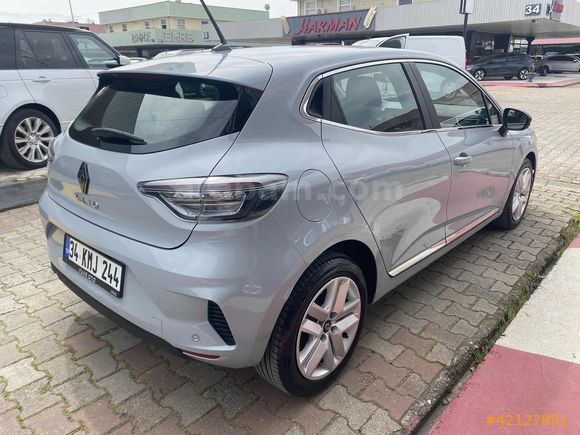 2024 CLİO 1.0 TCE EVOLUTİON OTM VİTES 58000 KM BOYASIZ