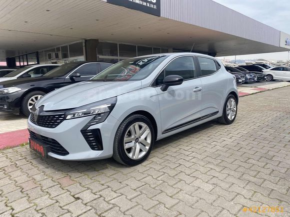 2024 CLİO 1.0 TCE EVOLUTİON OTM VİTES 58000 KM BOYASIZ