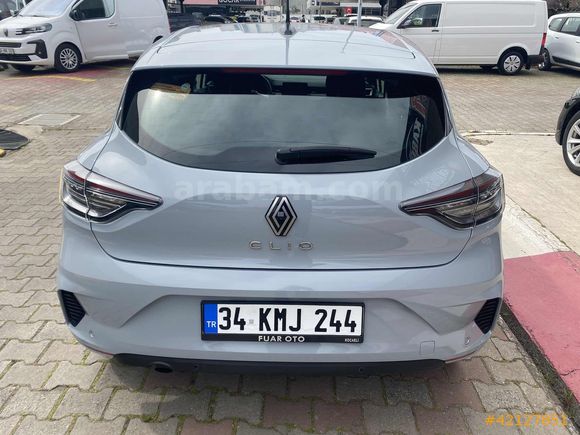 2024 CLİO 1.0 TCE EVOLUTİON OTM VİTES 58000 KM BOYASIZ