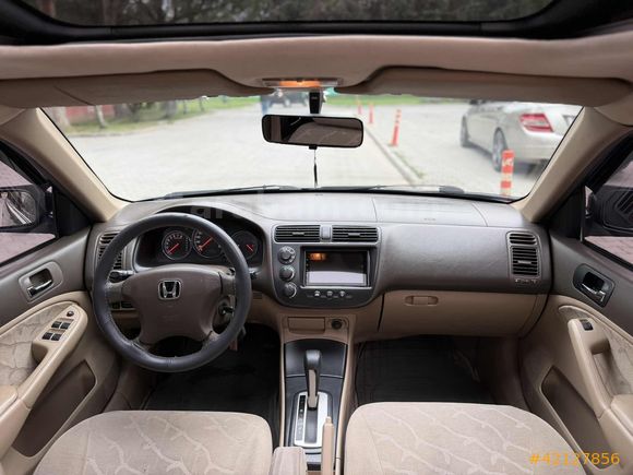 FEVZİ SÜLDÜR'DEN 2004 MODEL HONDA CIVIC 1.6 VTEC ES//SUNROOFLU