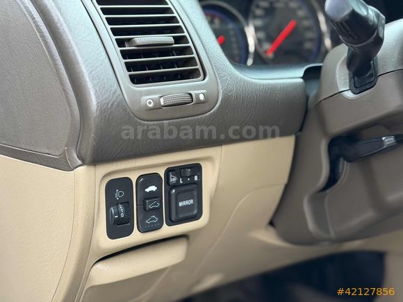 FEVZİ SÜLDÜR'DEN 2004 MODEL HONDA CIVIC 1.6 VTEC ES//SUNROOFLU