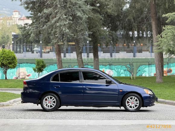FEVZİ SÜLDÜR'DEN 2004 MODEL HONDA CIVIC 1.6 VTEC ES//SUNROOFLU