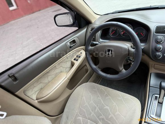 FEVZİ SÜLDÜR'DEN 2004 MODEL HONDA CIVIC 1.6 VTEC ES//SUNROOFLU