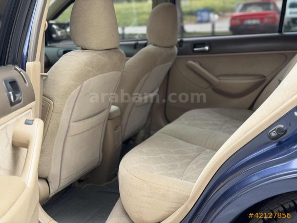 FEVZİ SÜLDÜR'DEN 2004 MODEL HONDA CIVIC 1.6 VTEC ES//SUNROOFLU