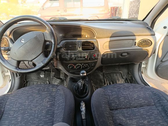 Sahibinden Renault Megane 1.6 RXi 2001 Model
