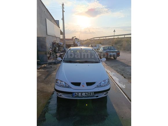 Sahibinden Renault Megane 1.6 RXi 2001 Model