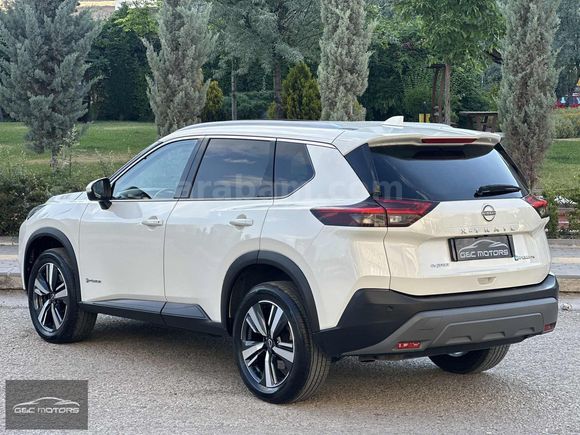 -- NISSAN X-TRAIL 1.5 e-FORCE SKYPACK 4X4 40.500KM HATASIZ